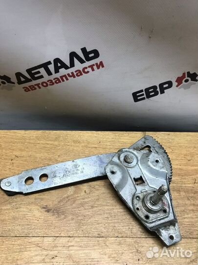 Стеклоподъемник механический задний левый Nexia