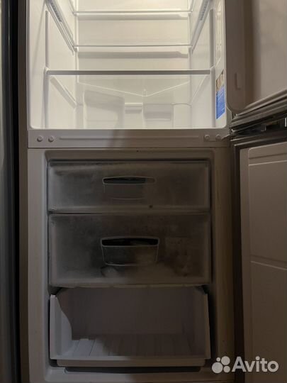 Морозилка - Холодильник Indesit