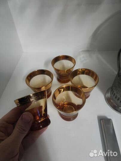 Бокалы и рюмки