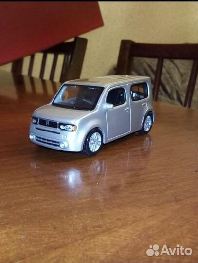 Масштабная модель Nissan Cube Z12