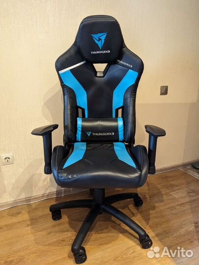Игровое кресло thunderx3