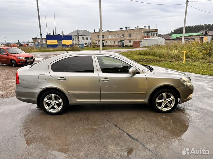 Skoda Octavia 1.8 AT, 2010, 207 000 км