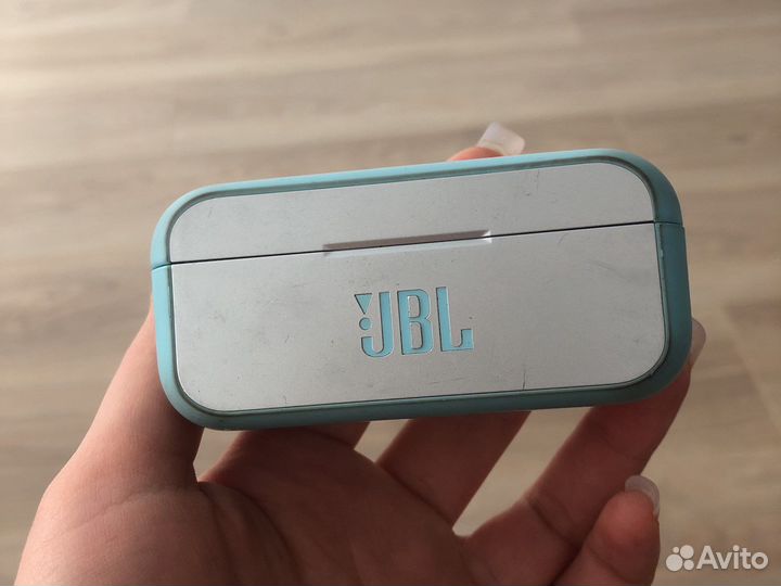 Чехол от наушников jbl