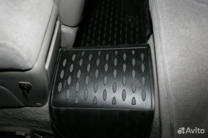 Ковры в салон Toyota Crown 1999-03 пр.руль