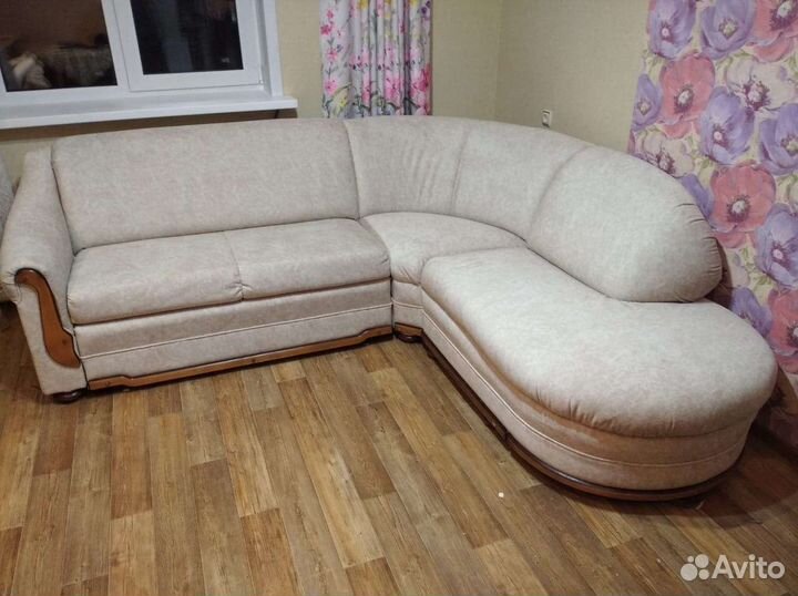 Перетяжка и ремонт мягкой мебели в Барнауле