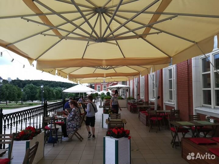 Уличный зонт для кафе