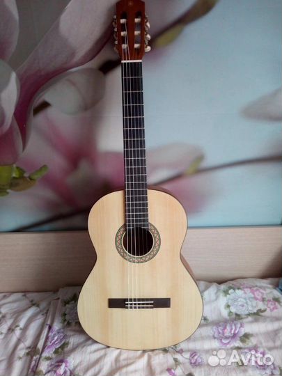 Продам гитару