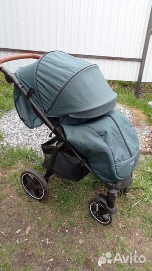 Прогулочная коляска Tomix