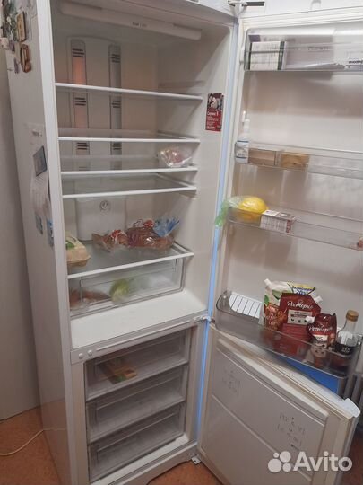 Холодильник Hotpoint ariston, NO frost