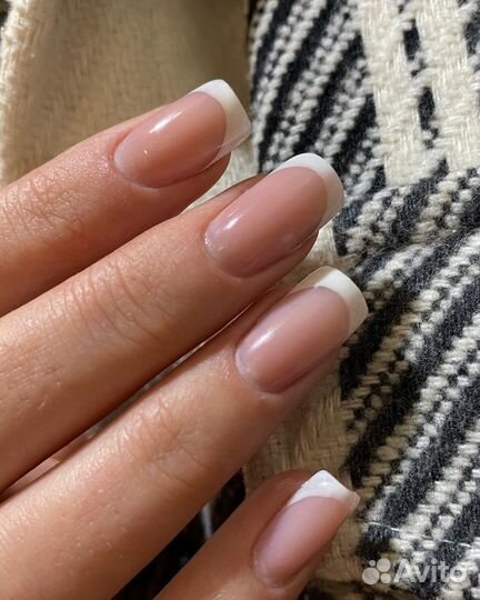 Маникюр, коррекция, наращивание