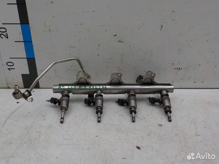 Рампа топливная на Audi A5-S5 Coupe-Sportback 06J133317m