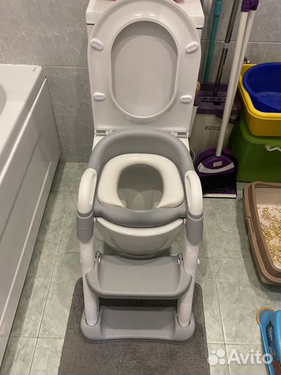 Детское сиденье на унитаз со ступенькой