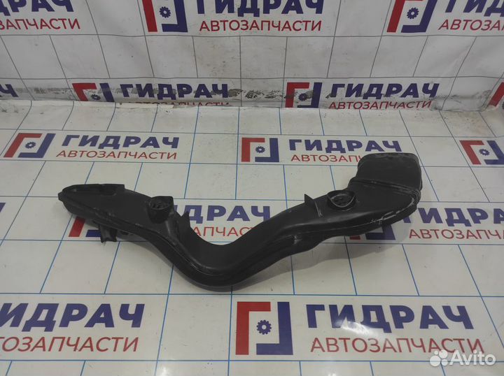 Воздуховод Ford Focus 2 1485769