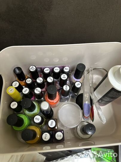 Стемпинг, пластины и лаки