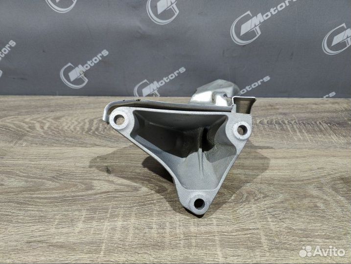 Кронштейн двигателя правый Bmw 320I E90 N46B20BD