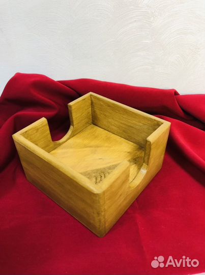 Салфетница деревянная