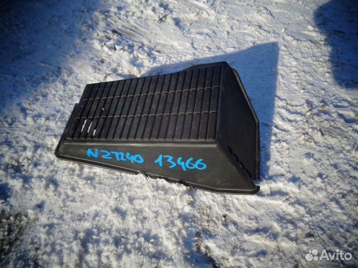 Подставка под ногу Toyota Allion NZT240 1NZ-FE