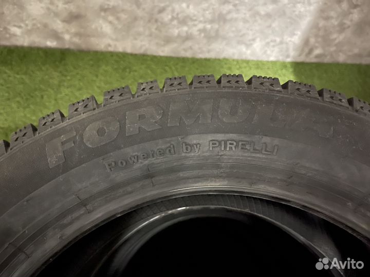 Pirelli Formula Ice 225/60 R17 99T