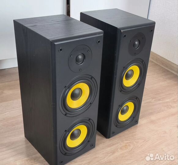 Акустические колонки Thonet Vander Hoch