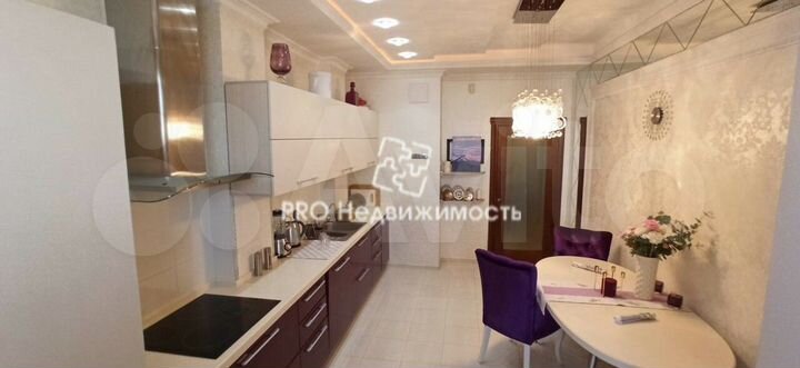 3-к. квартира, 147 м², 8/16 эт.