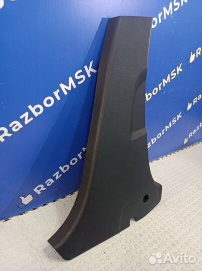 Обшивка стойки средней правая Renault Arkana