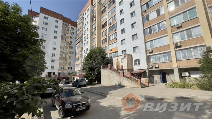 Офис с отдельным входом и парковкой