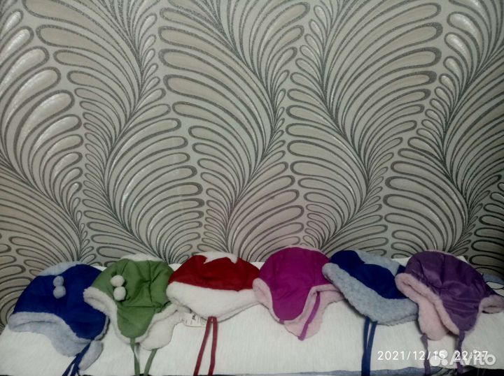 Шапки зимние новые для девочек и мальчиков