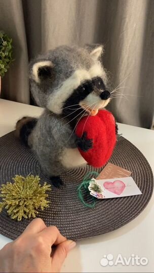 Енотик с большим и добрым сердцем