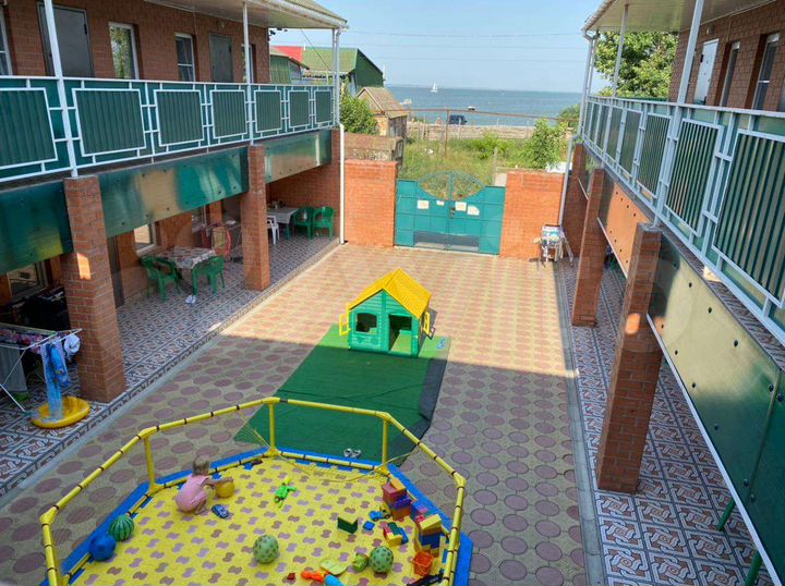 Гостиница, 288 м²