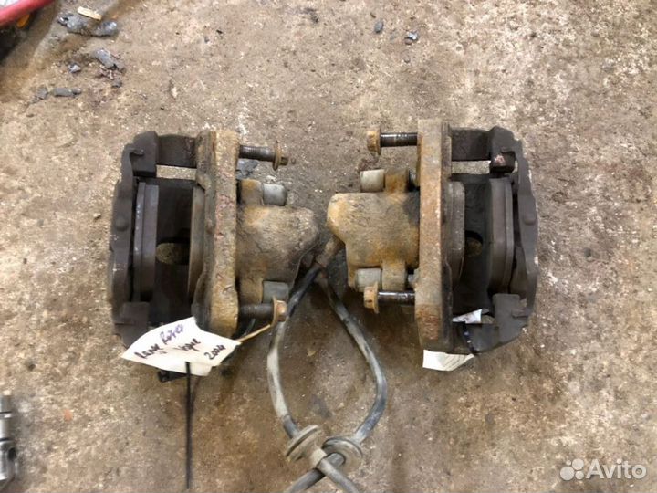 Суппорта передние Land Rover Range Rover 3