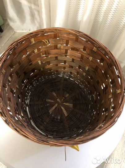 Кашпо плетенное