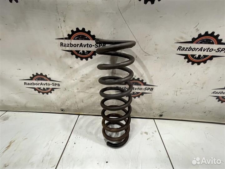 Пружина задняя BMW 7-серия E38