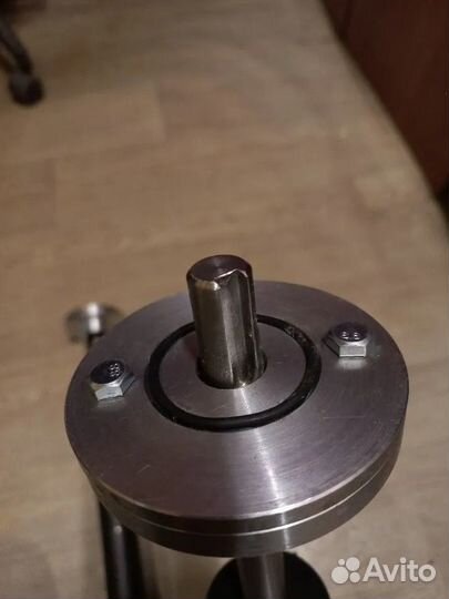 Вал шипованный для мойки колес Wulkan 300