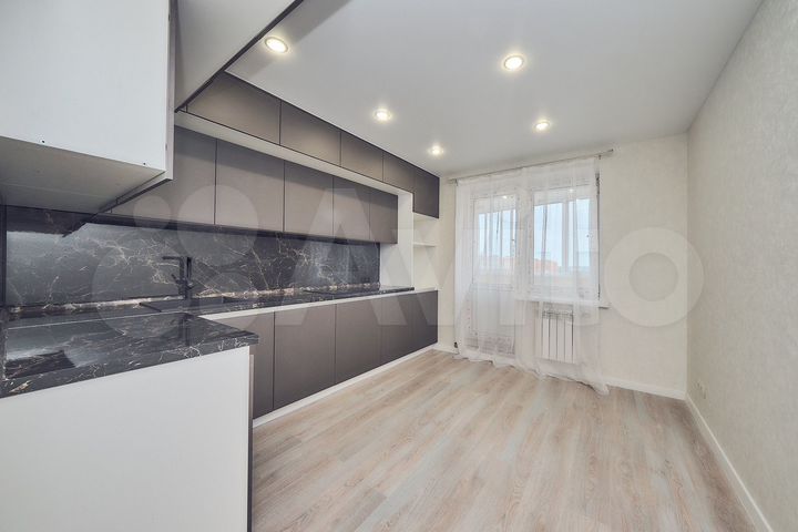 4-к. квартира, 100 м², 14/14 эт.