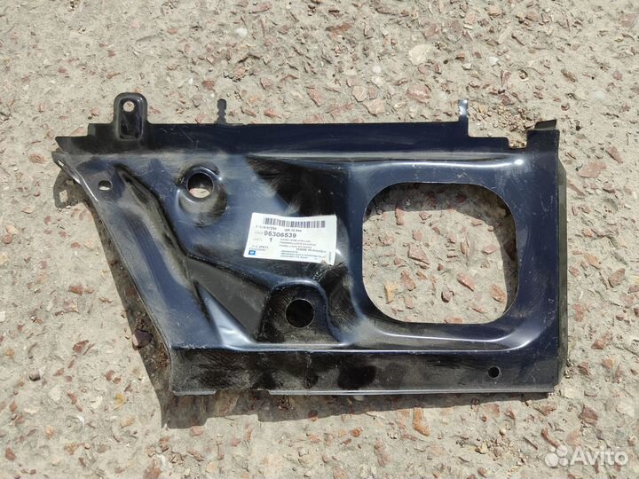 Нижняя панель заднего правого крыла 96306539