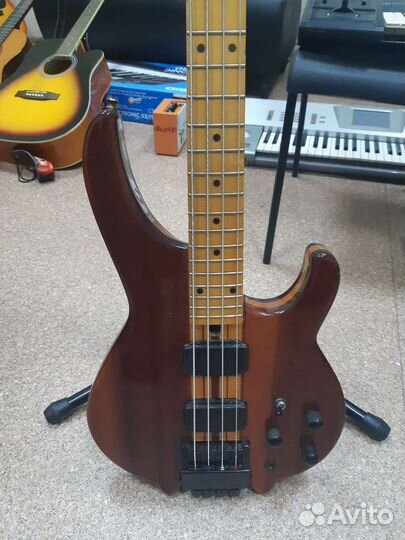 Мастеровая бас гитара Осипова