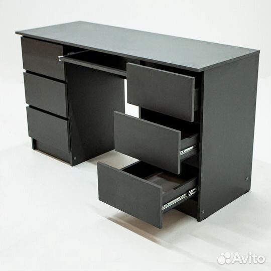 Компьютерный стол новый