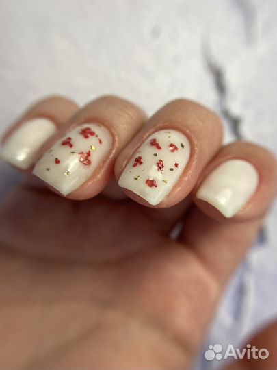 Маникюр и педикюр