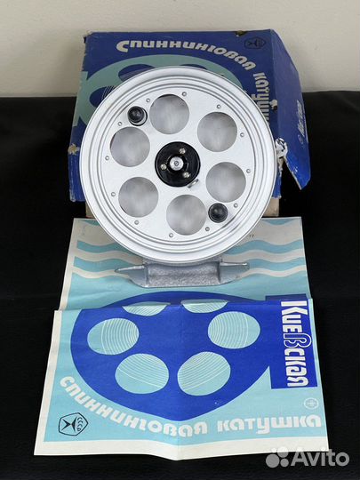 Катушка спиннинговая с автоматическим тормозом Кие