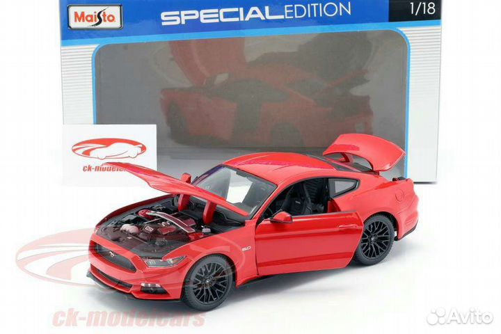 Ford mustang металическая машинка 1.18