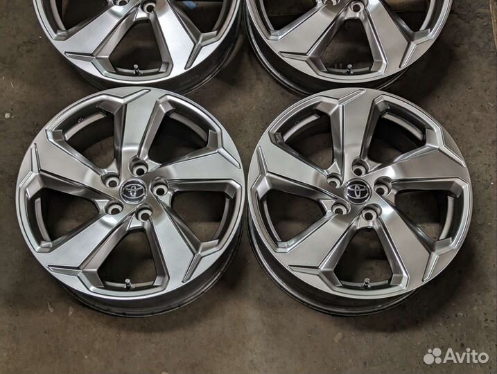 Оригинальные диски Toyota RAV4 XA50. 5*114,3
