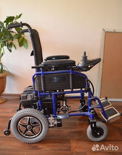 Инвалидная коляска с электроприводом KY123