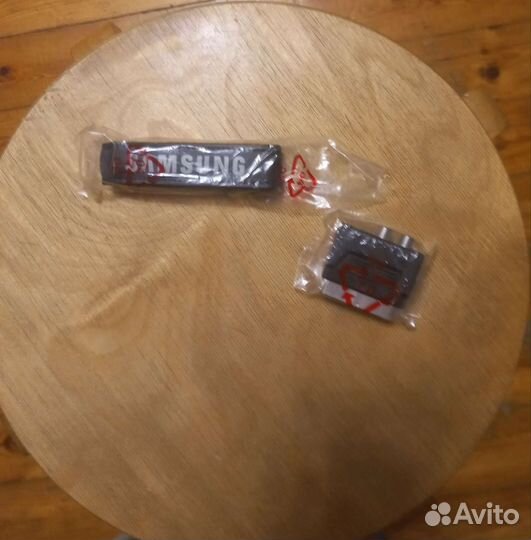 Видеокамера кассетная Samsung VP-W87