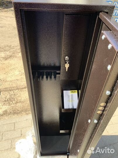 Оружейный сейф