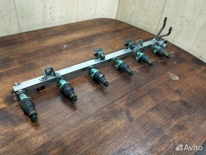 Топливная рампа форсунка BMW E36 M52 B20