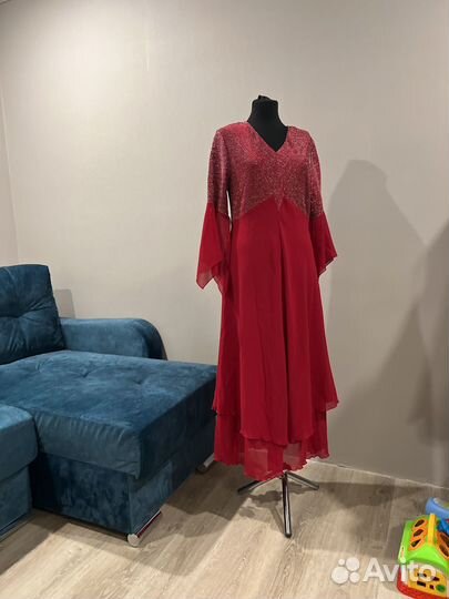 Платье новое, 50 р