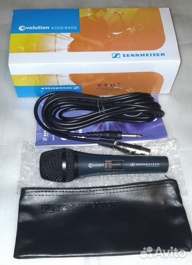 Микрофон динамический. Есть в наличии