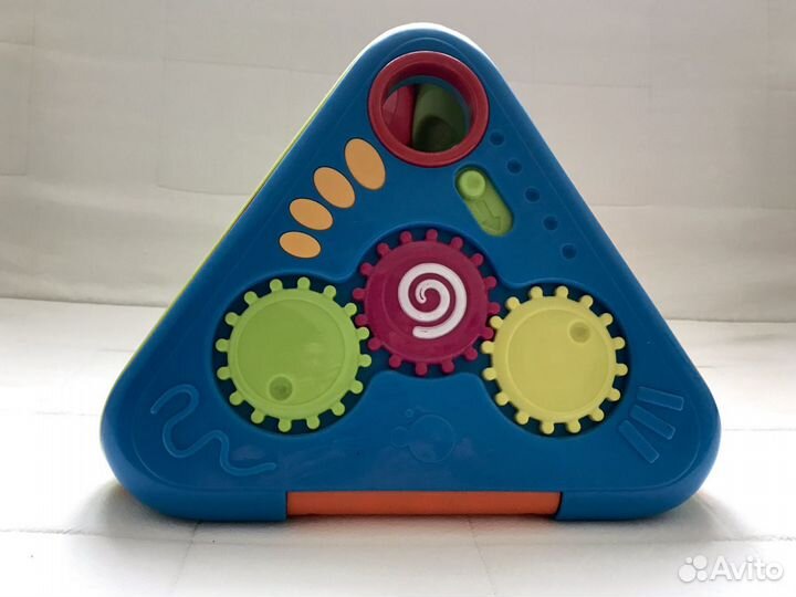 Пирамида Imaginarium (бизиборд)