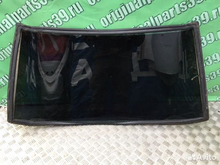 Стекло заднее Mercedes-Benz 190 W201 OM601 2.0D