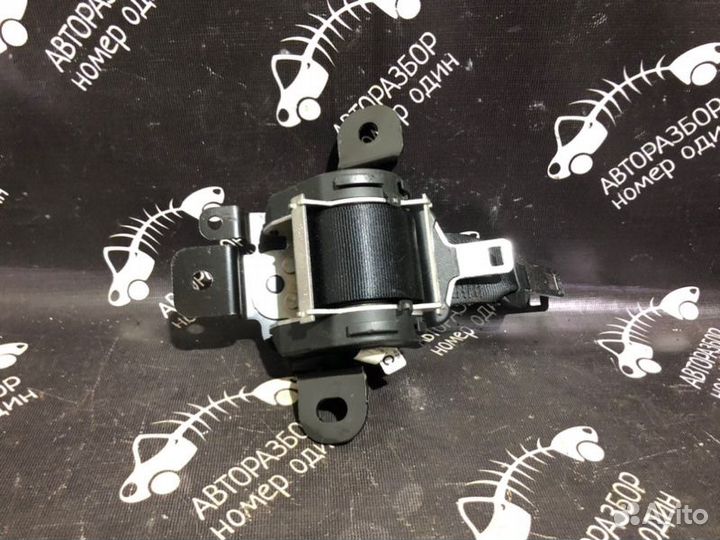 Ремень безопасности задний Nissan Qashqai J10E 1.6